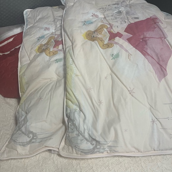 Disney Princess Comforter - Picture 3 of 4